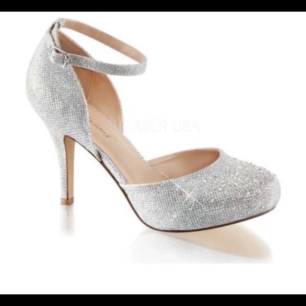 Women’s Ankle Strap Pumps